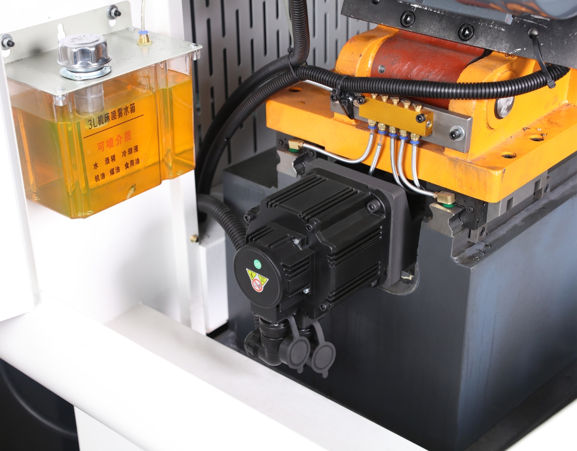 Ленточная пила автоматическая ЧПУ универсальная