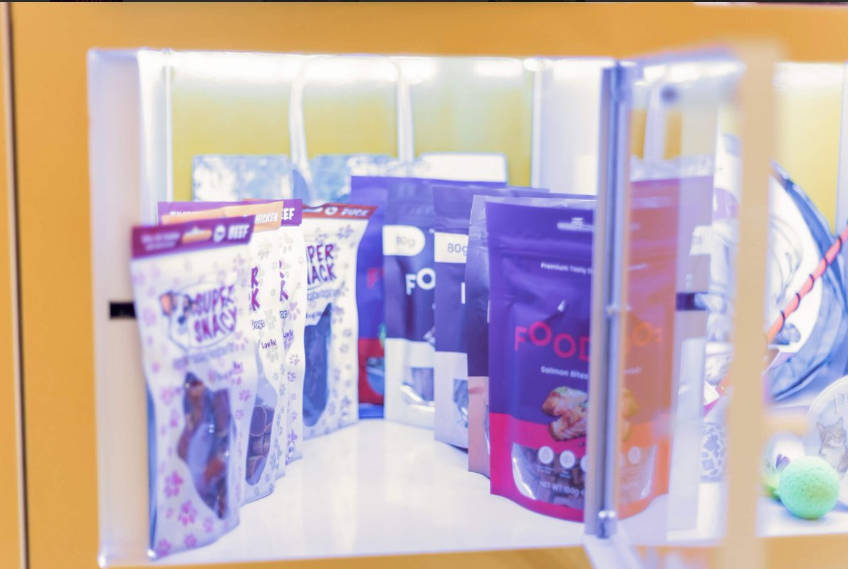 Weimi Custom Smart Pet Vending Machine for Pet Food Treats Washing Shampoo Toys Dispenser Machines