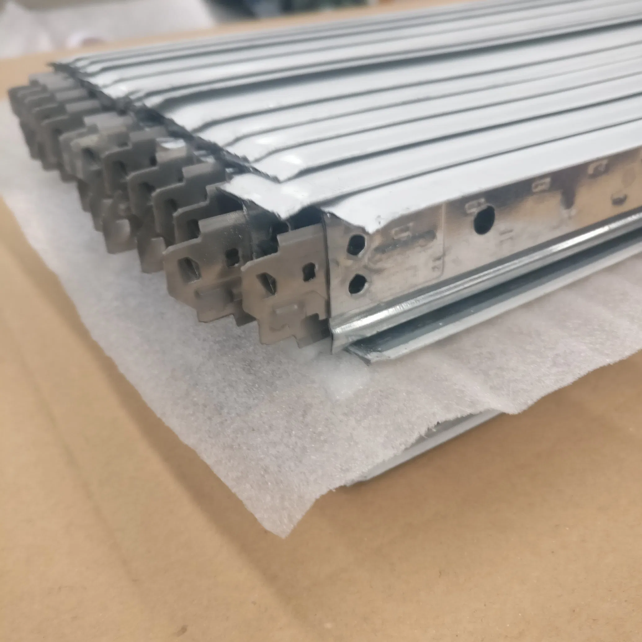 Durable and Stable & Precise Right Angle & Oxidation-Resistant & Reinforced Thickness Tee Grid