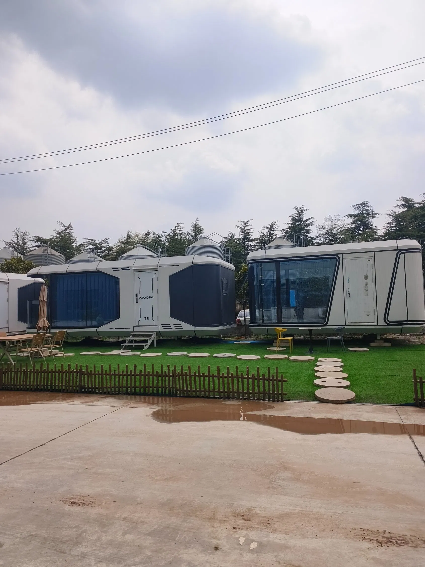 Innovative Prefab Eco Capsule House with Personalization Options