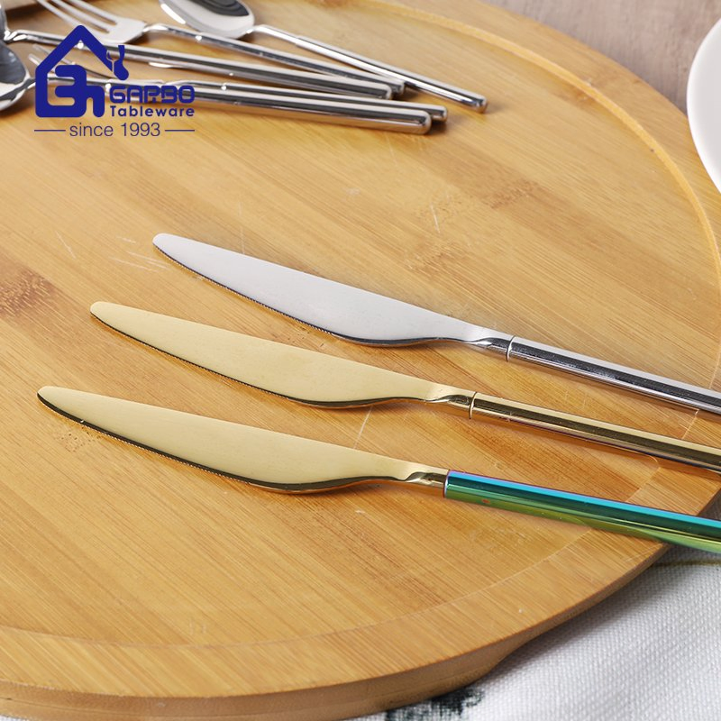 Handmade Mirror Polish Electronic-Plating Golden Stainless Steel Portugal Style Dinner Steak Fork Long Metal Handle Fork for Eating Dinner in Hotel Party