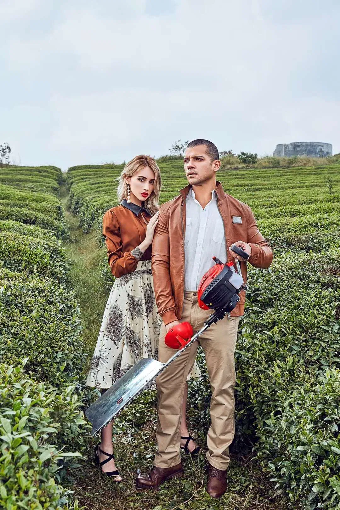 23cc Single Blade Power Hedge Trimmer (TT-HT230A-2)