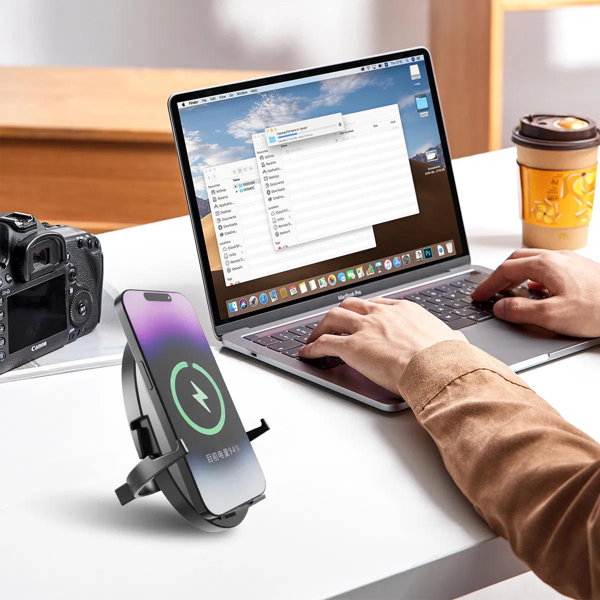 Cheap Price Good Quality Fast Charging Folding Stand Wireless Charger