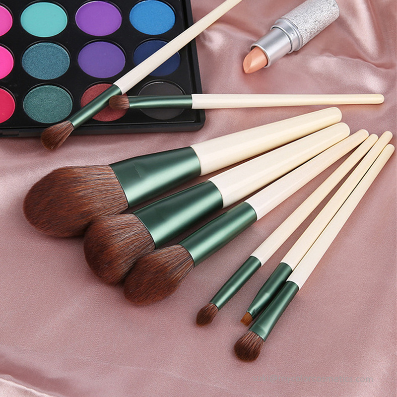 8 PCS Fashion Portable Makeup Brush Set Hot Sale Travel Makeup Brushes Set
