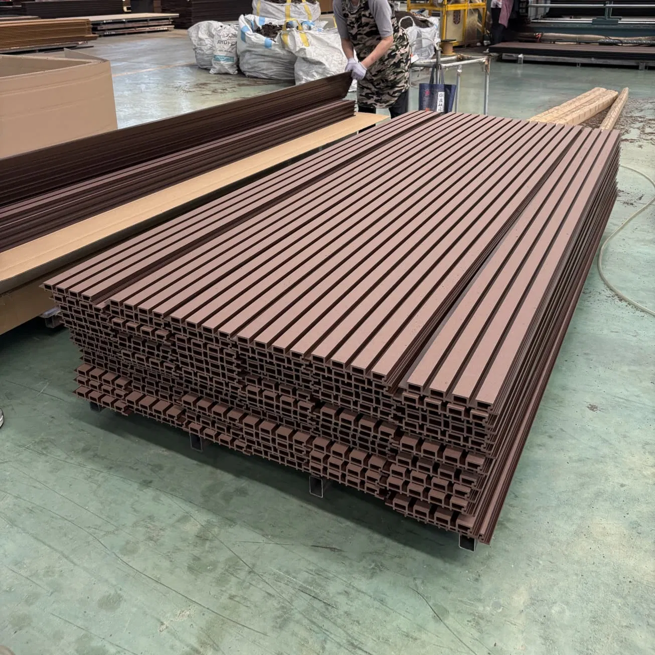 Premium Quality UV Protected WPC Wall Cladding for Long-Lasting Outdoor Commercial Buildings