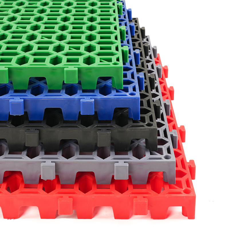 Модульная противоскользящая плитка для гаража 30 мм