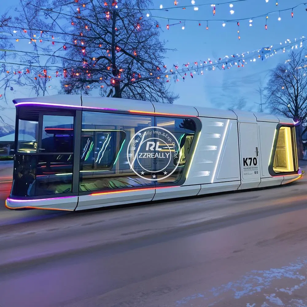 2025 China Prefab Small Prefabricated Tiny Capsule House Hotel Cabin Camping Modular Container Home