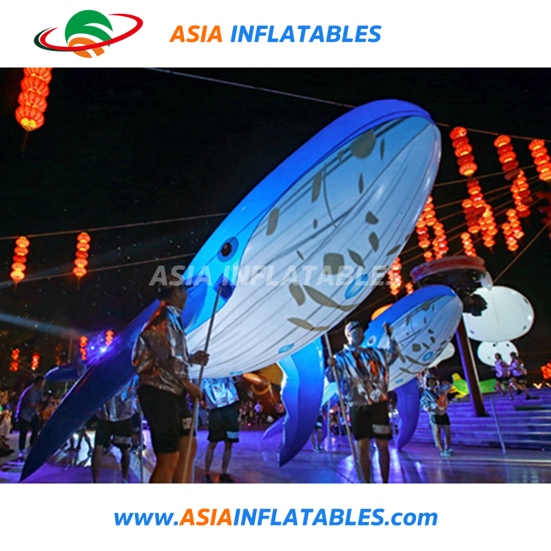 New Style Outdoors Parade Inflatable 6m Walking Whale with LED Lights