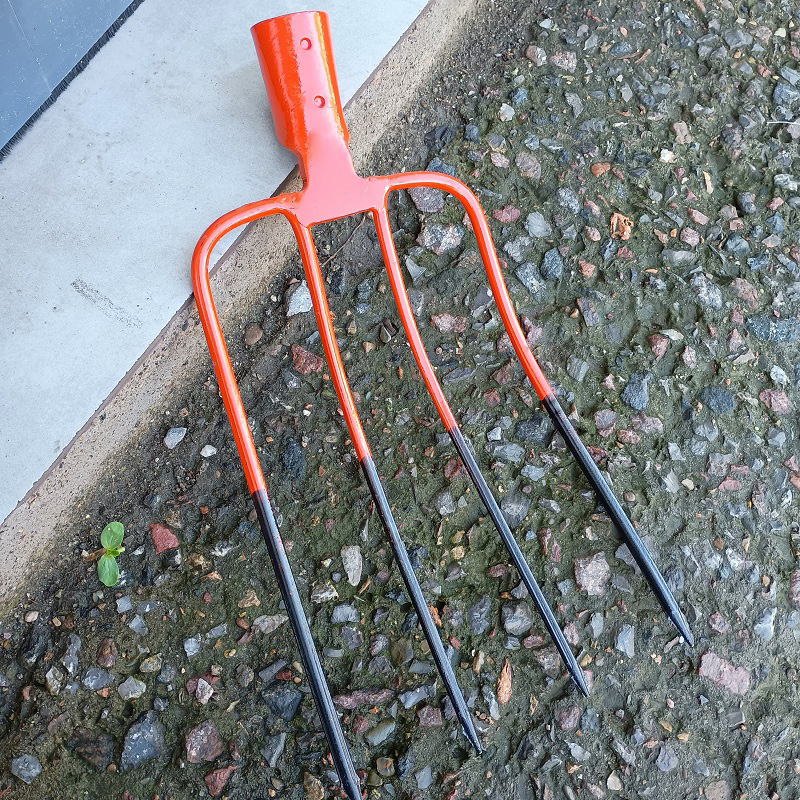 Hot Selling Carbon Steel Forged Fork for Soil Loosening and Debris Cleaning
