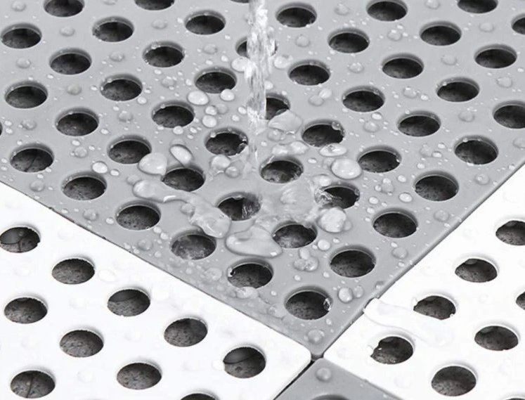 Durable PVC Non-Slip Interlocking Floor Mat for Drainage Solutions