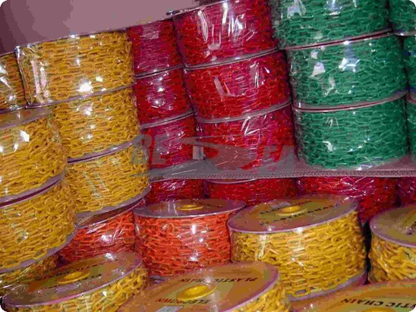 Red & White Color 50m Length Link Plastic Chain (PC-4)