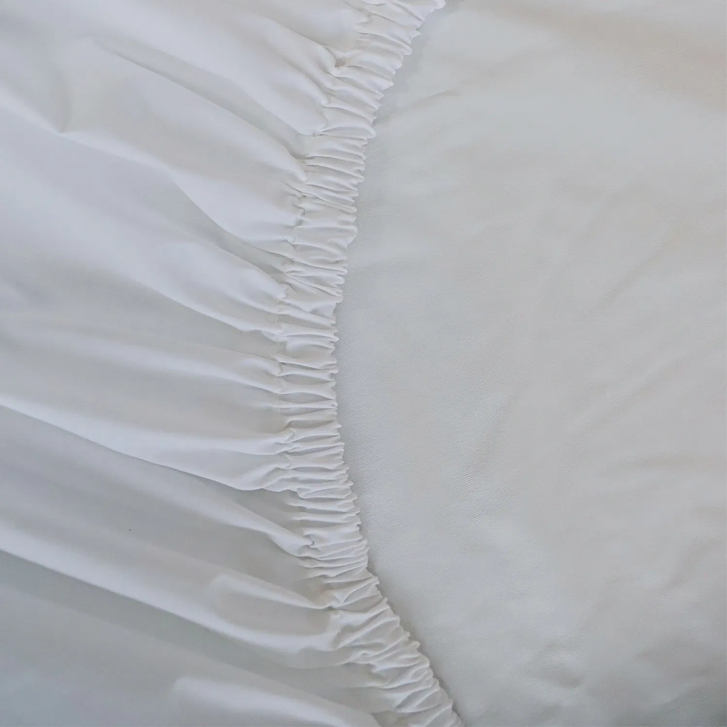 Waterproof 140GSM Woven Organic Mattress Protector Full-Soft Organic Cotton Top