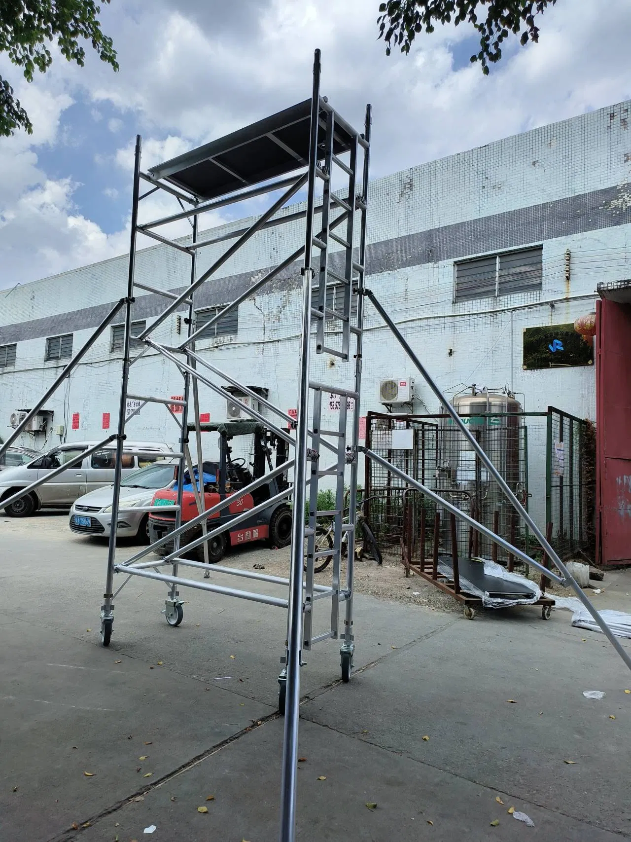 Aluminum Material Used Scaffolding for Sale with Plywood Work Platform