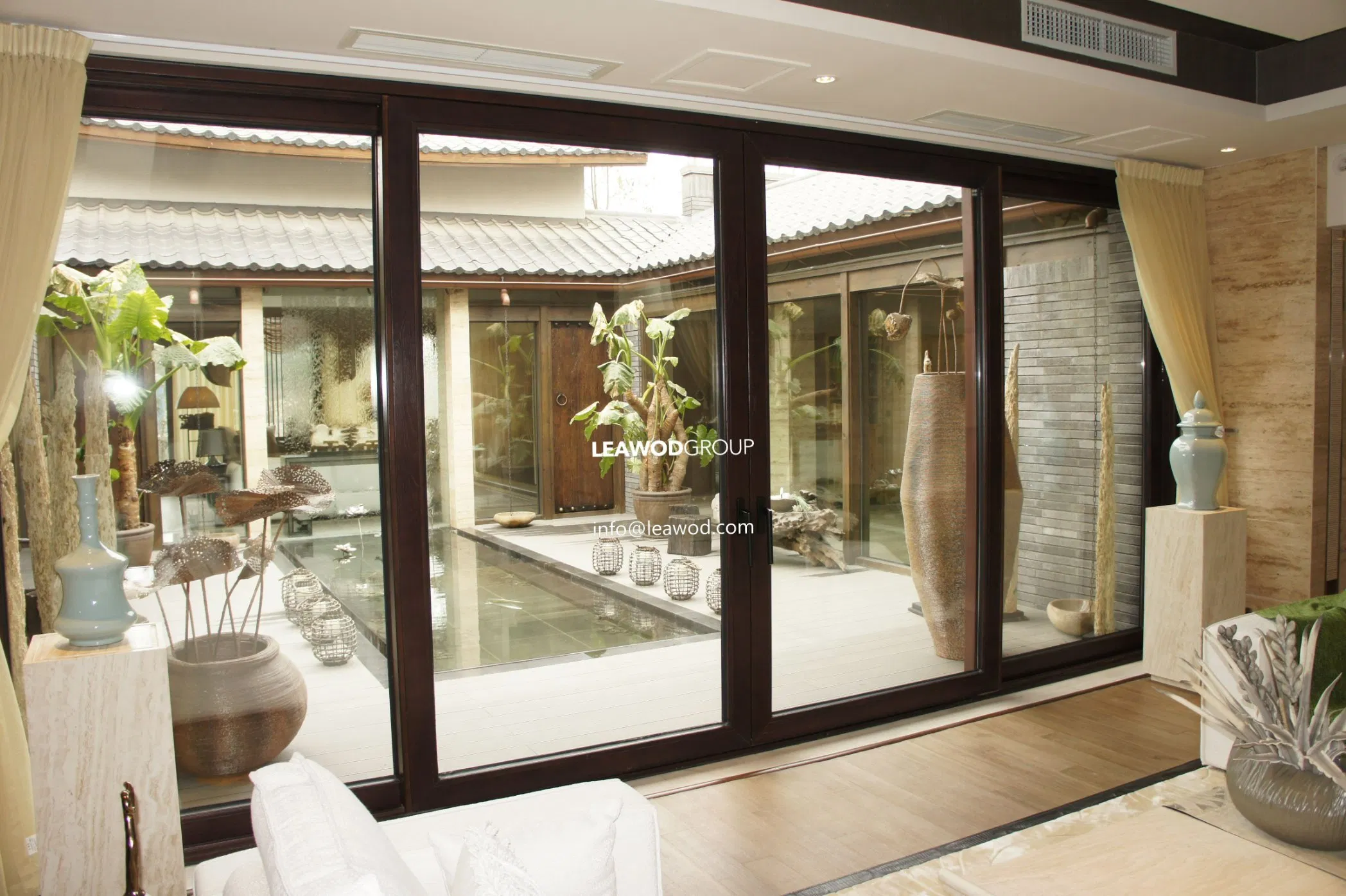 Elegant Wood Clad Aluminum Aluminium Sliding Door with Insulation Glass for Home Hotel Living Room Balcony Partition Garden