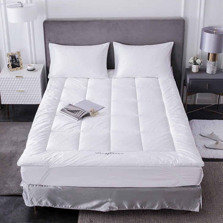 Hot Sale Hotel 800GSM Fiber Soft Mattress Topper