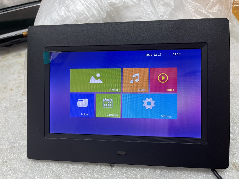 Коммерческая цифровая фоторамка AIYOS K102T