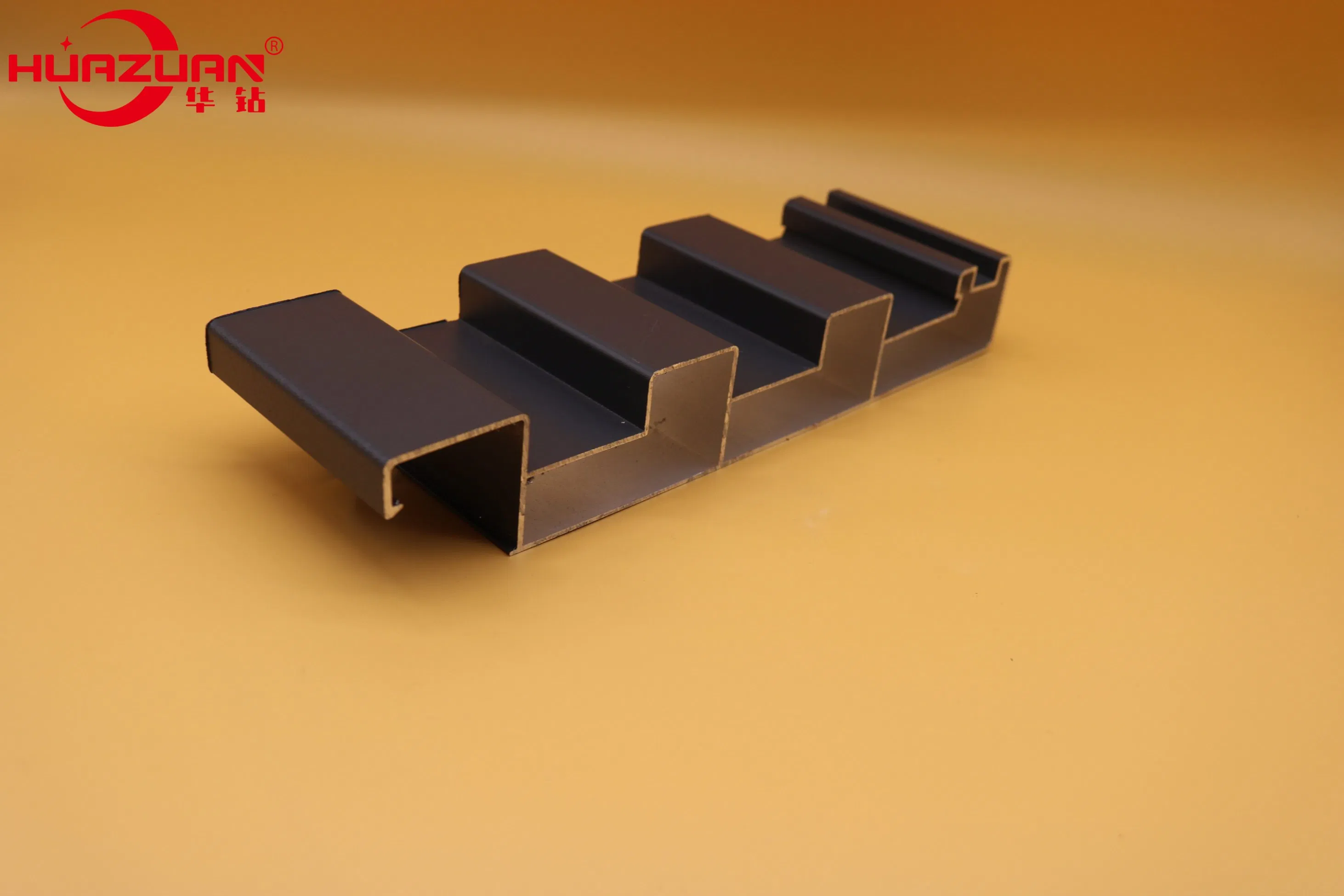 Алюминиевые профили для стеклянных фасадов зданий