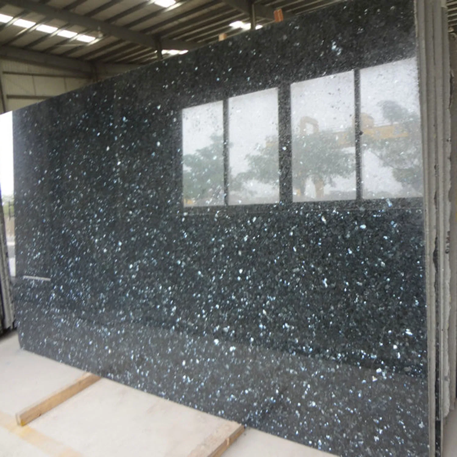 Luxury Natural Stone Norway Labradorite Blue Pearl Granite for Flooring and Wall Tile