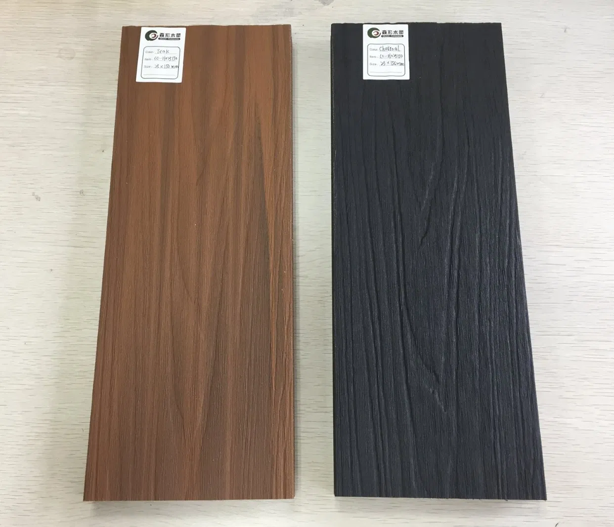 Factory Outdoor Co Extrusion WPC Wood Plastic Composite Embossed Capped Dual Decking