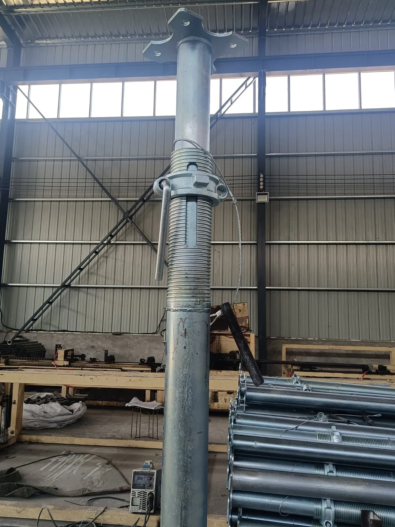 Painted Scaffolding Jack Post Construction Adjustable Shoring Jack Shoring