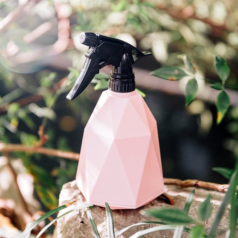Geometry Hand Press Spray Bottle
