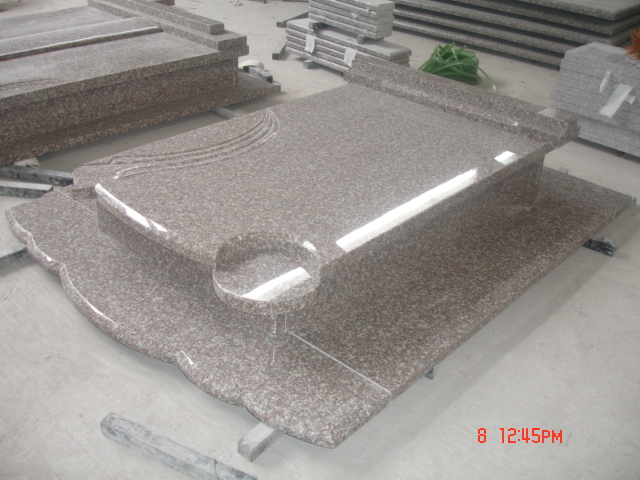 Customized Granite European Poland Memorial Tombstone Gravestone for Cemetery Material Hand Carving, Machine Carving Memorial Monument Design