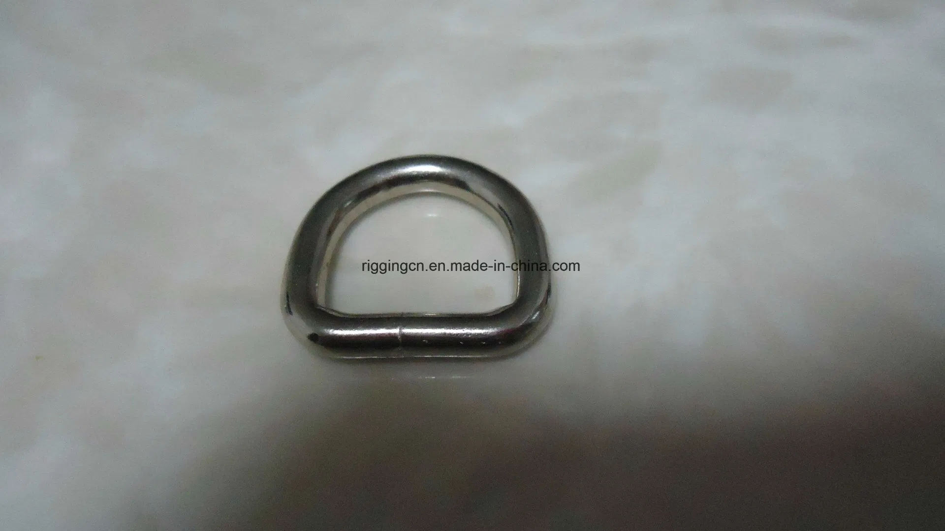 Snap Hook Olive Track Type