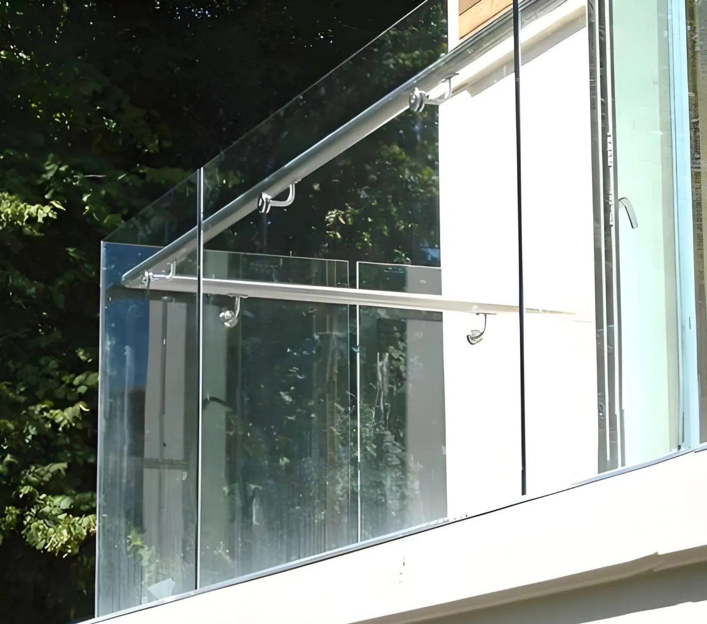 Premium Safety Laminated Glass for Guardrails and Balustrades