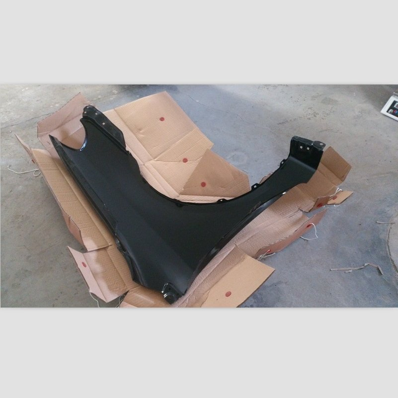 Переднее крыло для Toyota Corolla 2003-2007