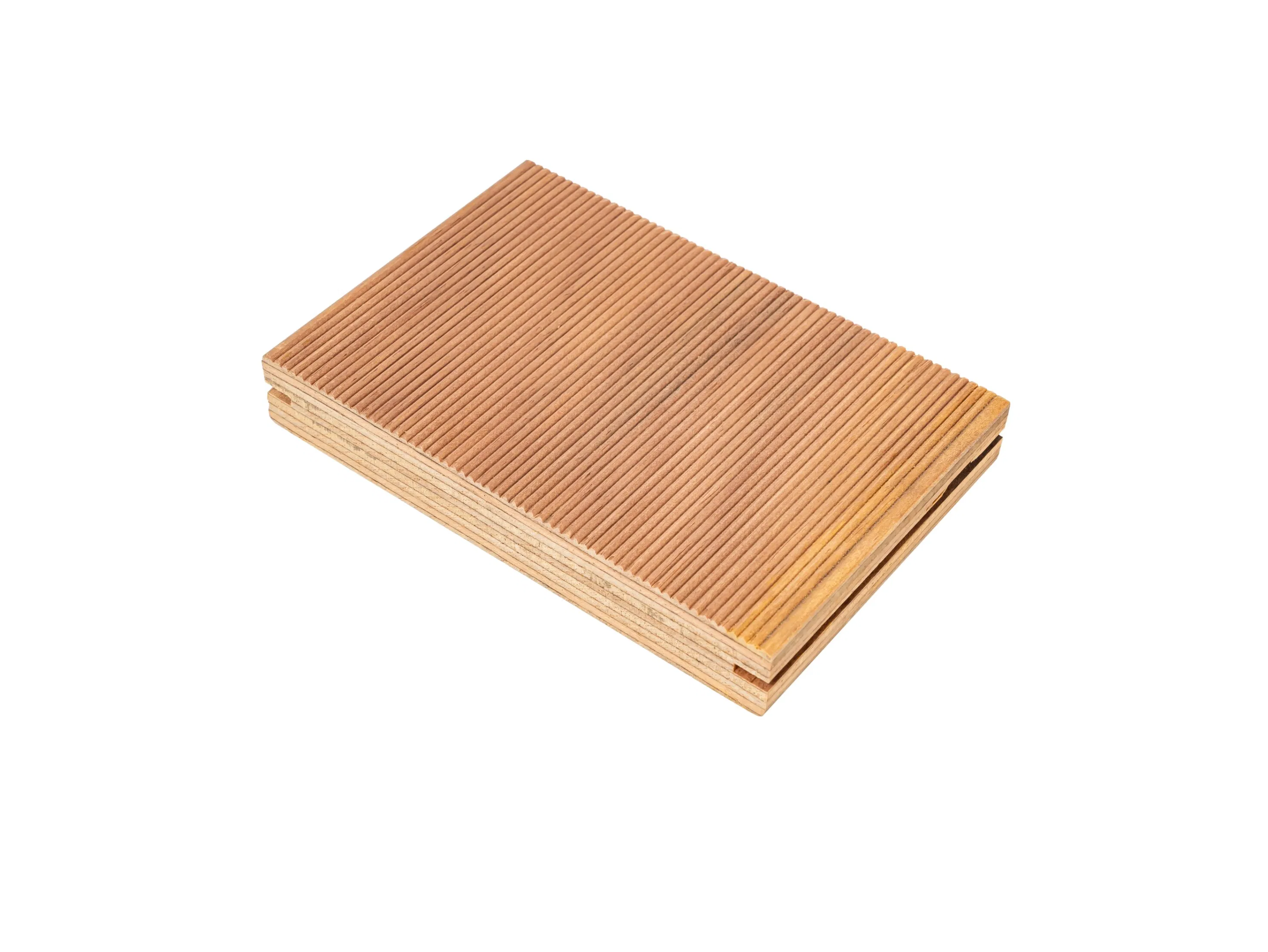 Durable Aesthetically Pleasing Textured Outdoor Terrace Multi-Layer Solid Wood Flooring