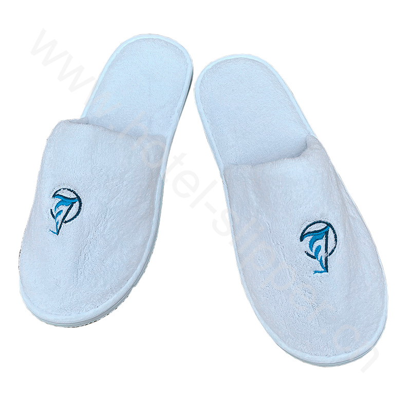 Customized Logo Luxury Coral Velvet Hotel Slippers Disposable Guest Room Home Toiletries Wholesale Product for Hotels