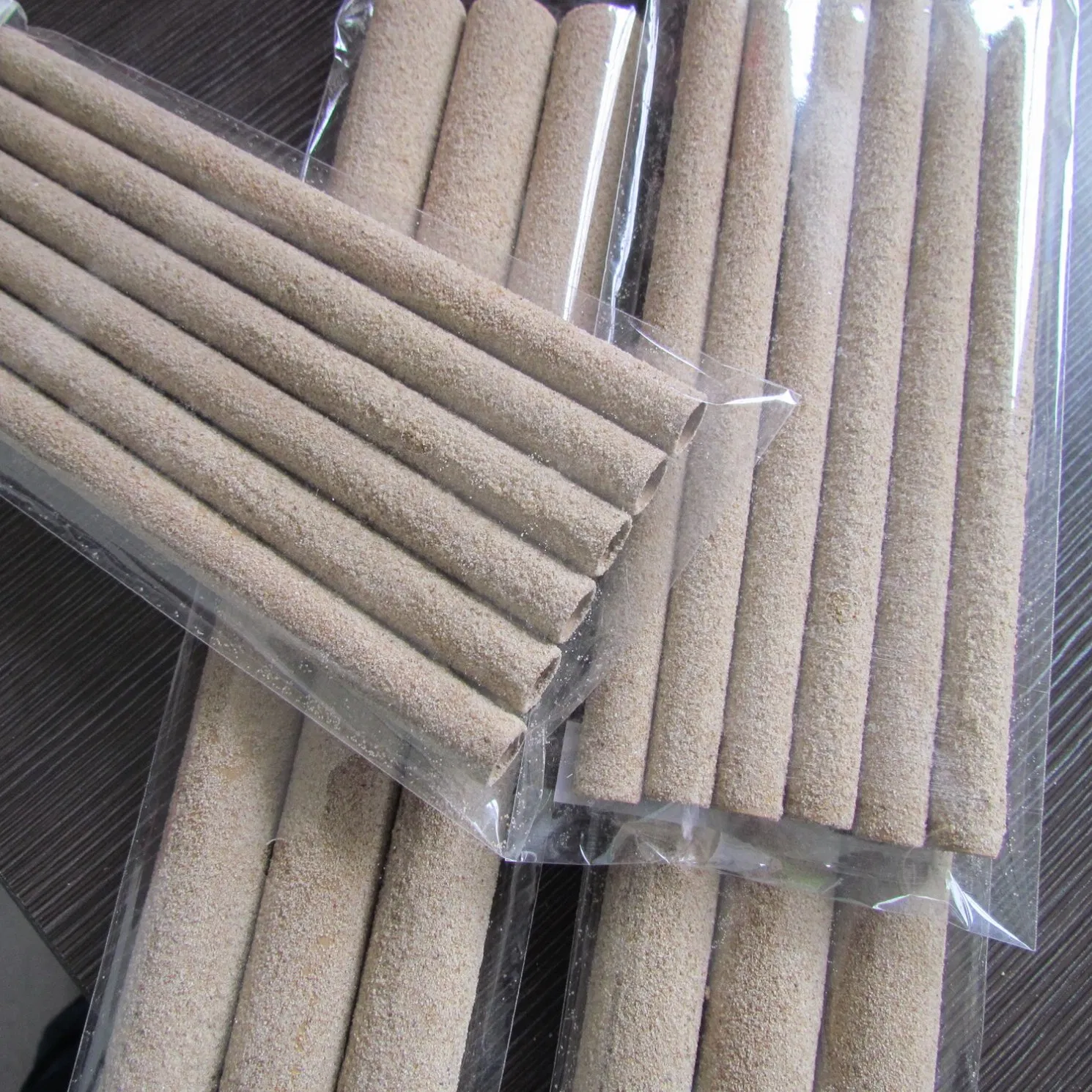 Экологичная насадка на жердочку для птиц из гравийной бумаги