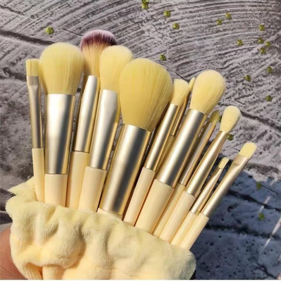 Shehas She Has a Macaron Sao Powder 15 Makeup Brush Set Red Eye Shadow Brush Loose Powder Brush Full Set of Detail Brush