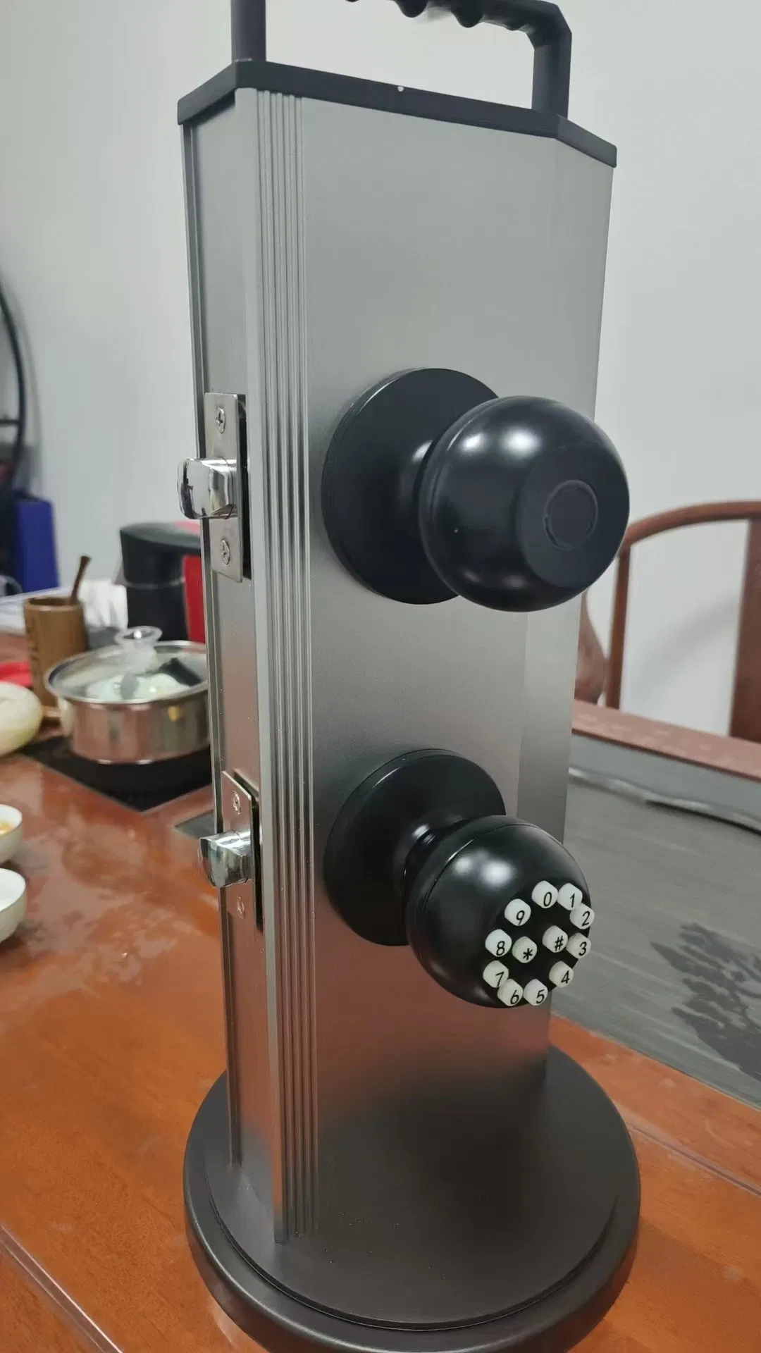 Matte Black Smart Door Knob Fingerprint Door Lock Smart Lock with APP Control Bluetooth Door Lock for Home