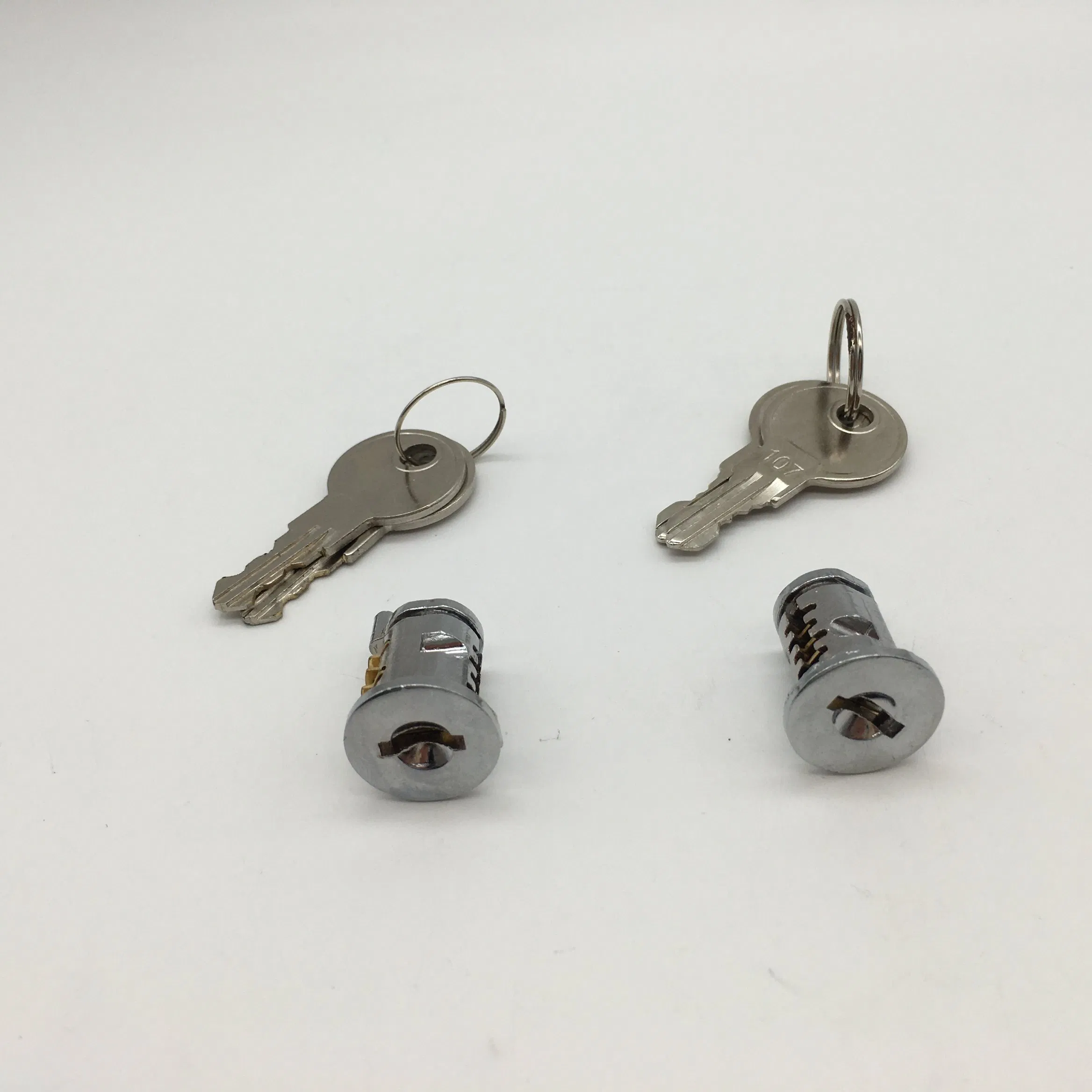 Aluminum Frame Window Keyed Zinc Alloy Body Brass Leaves Cylinder Lock