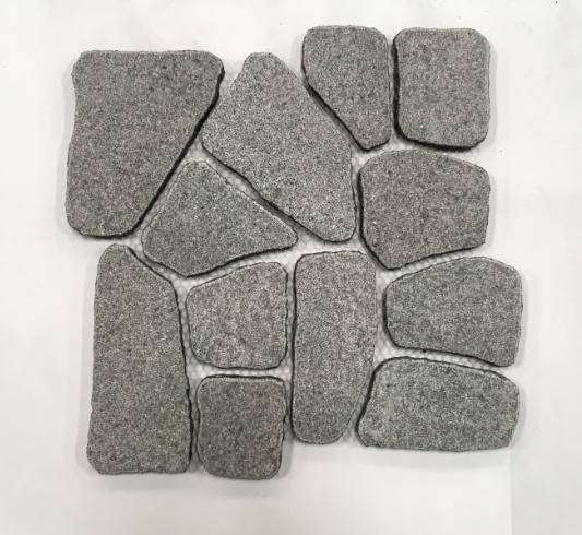 Natural Grey Granite Cube Stone with Nesh Cobble Paving Stone Outdoor