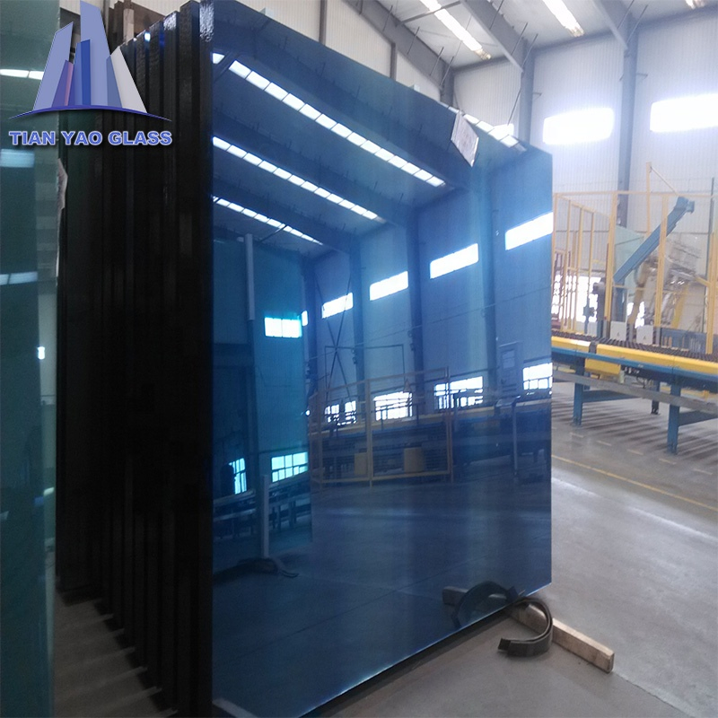 Vibrant Reflective Float Glass for Elegant Bathroom Design