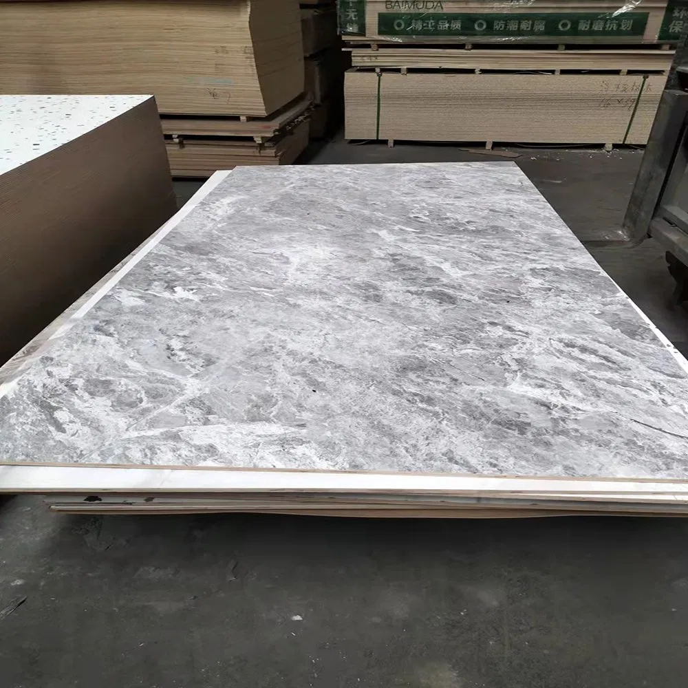 18mm High Gloss White UV / HDF/ Melamine Faced Laminated / Board / Chipboard / Plywood / MDF for Office Decoration