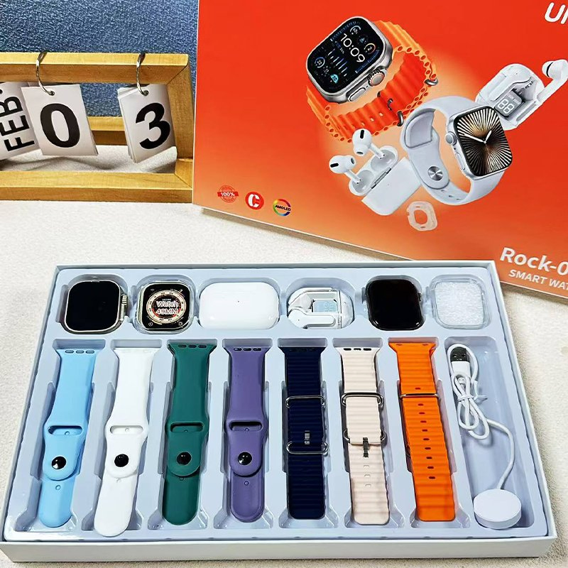 Hot Selling Smart Watch 13 In1 Bluetooth Call Sports Multi Strap Smart Hand