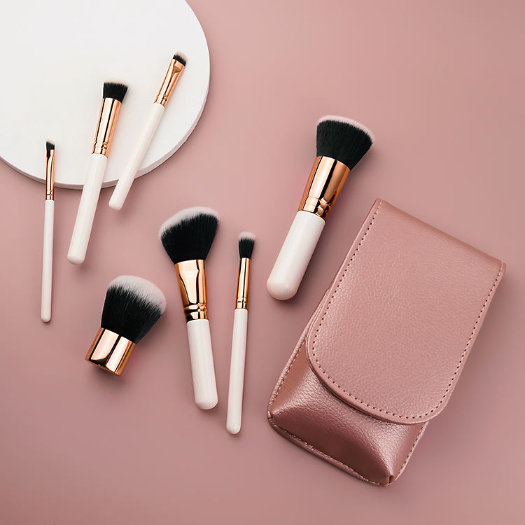 Professional Travel Makeup Brush Set Private Custom Compact Foundation Concealer Brushes