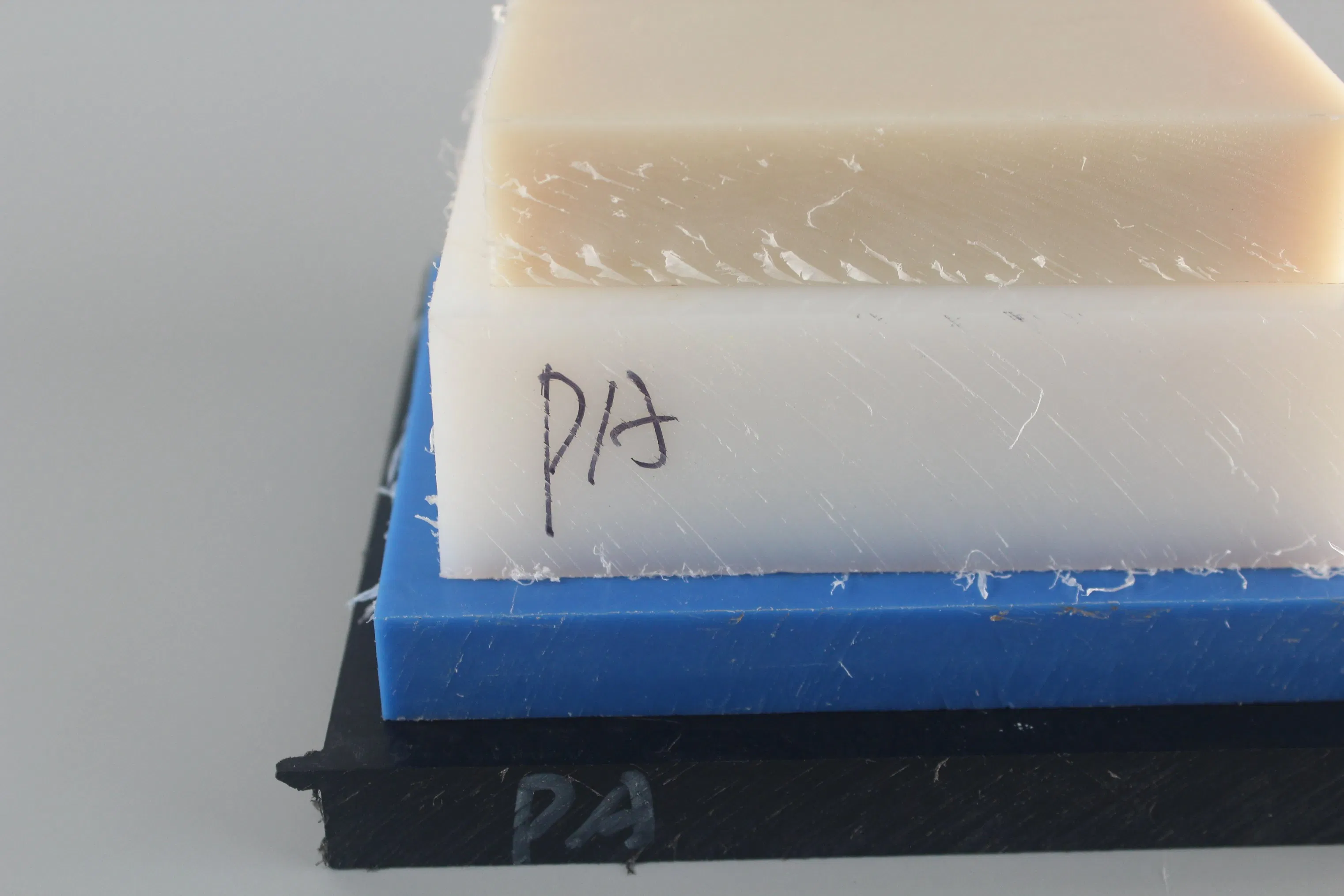 China Manufacture Mc Nylon PA6g Sheet Filled Oil for Pulley PA66 Sheet with Green Colour for Bearing