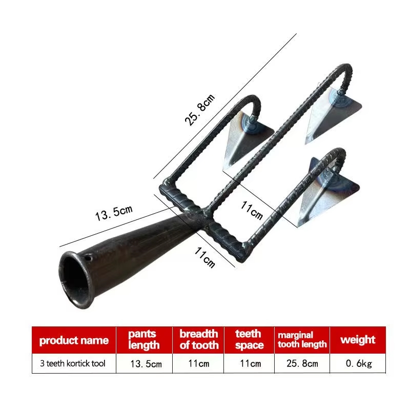 Multifunctional Agricultural Hoe 3-Tine 5-Tine Rake for Turning Loosening Soil Reclaiming Land