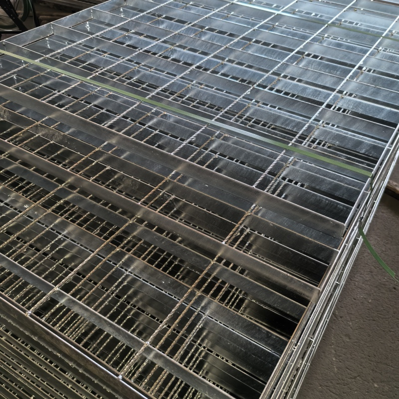 High-Quality Hot DIP Galvanized Steel Grating with Anti-Slip Features