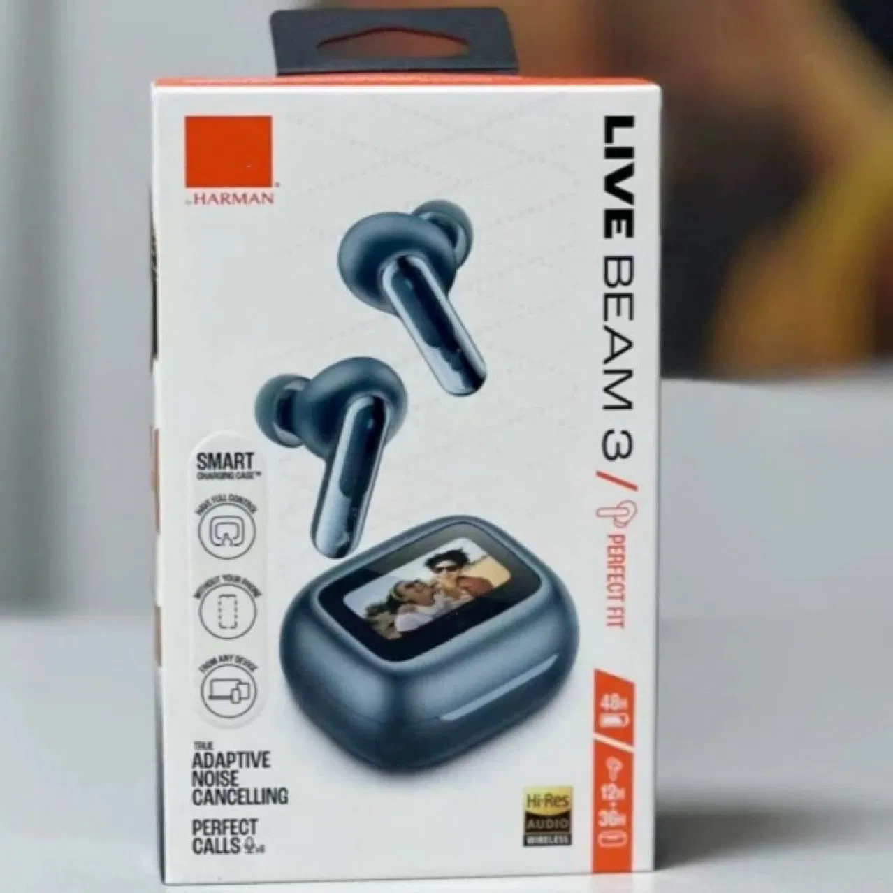 1: 1 Original Bluetooth Wireless Earbuds in-Ear Headphones Live Beam 3 with Noise Cancelling Series Number