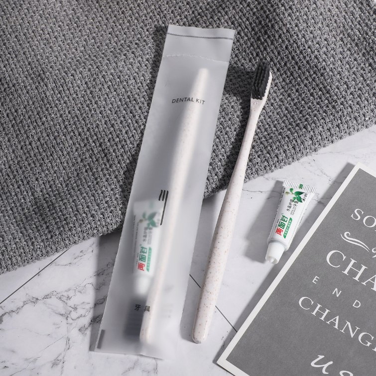 High-Quality Custom Disposable Hotel Toiletries Set, Including Hotel Toothbrush, Toothpaste, Shower Cap, Care Kit, Shampoo