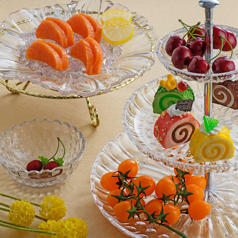 Plastic Dessert Fruit Tray Clear Embossed Decorative Wedding Party Plastic Fruit Tray Cake Plate
