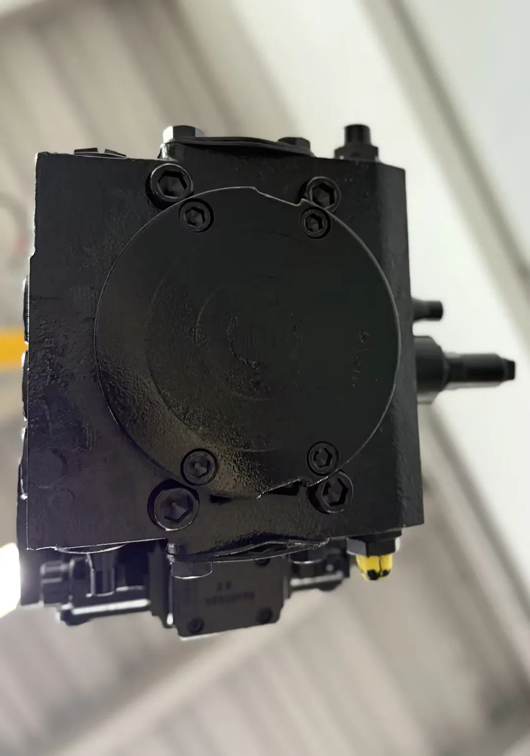 Гидравлический насос Liebherr 12202789 для L566-L580