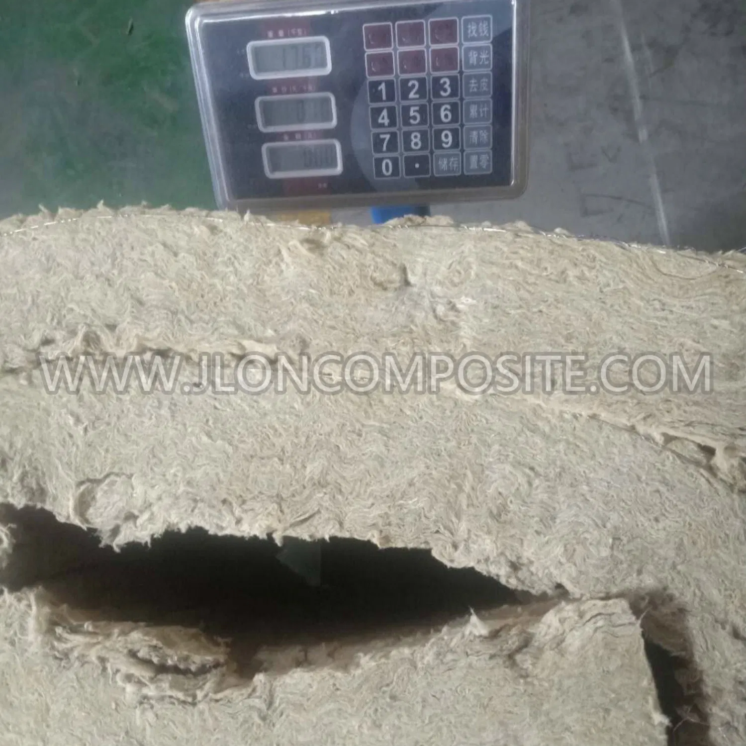 Pipe Insulation Rock Wool Blanket with Metal Mesh Covered