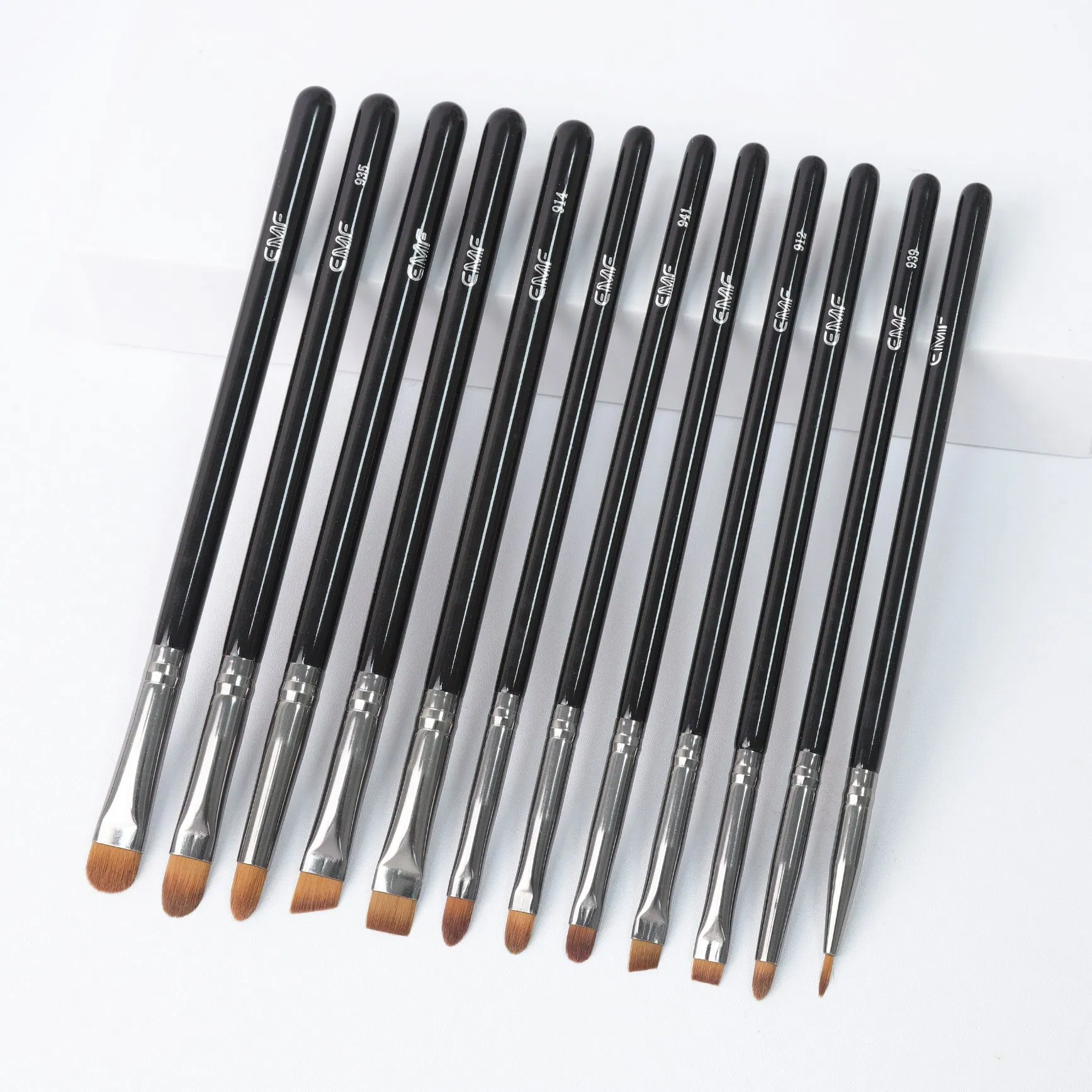 Small Plastic Applicator Angled Eyeshadow Eyebrow Cosmetic Concealer Brushes Makeup Brush