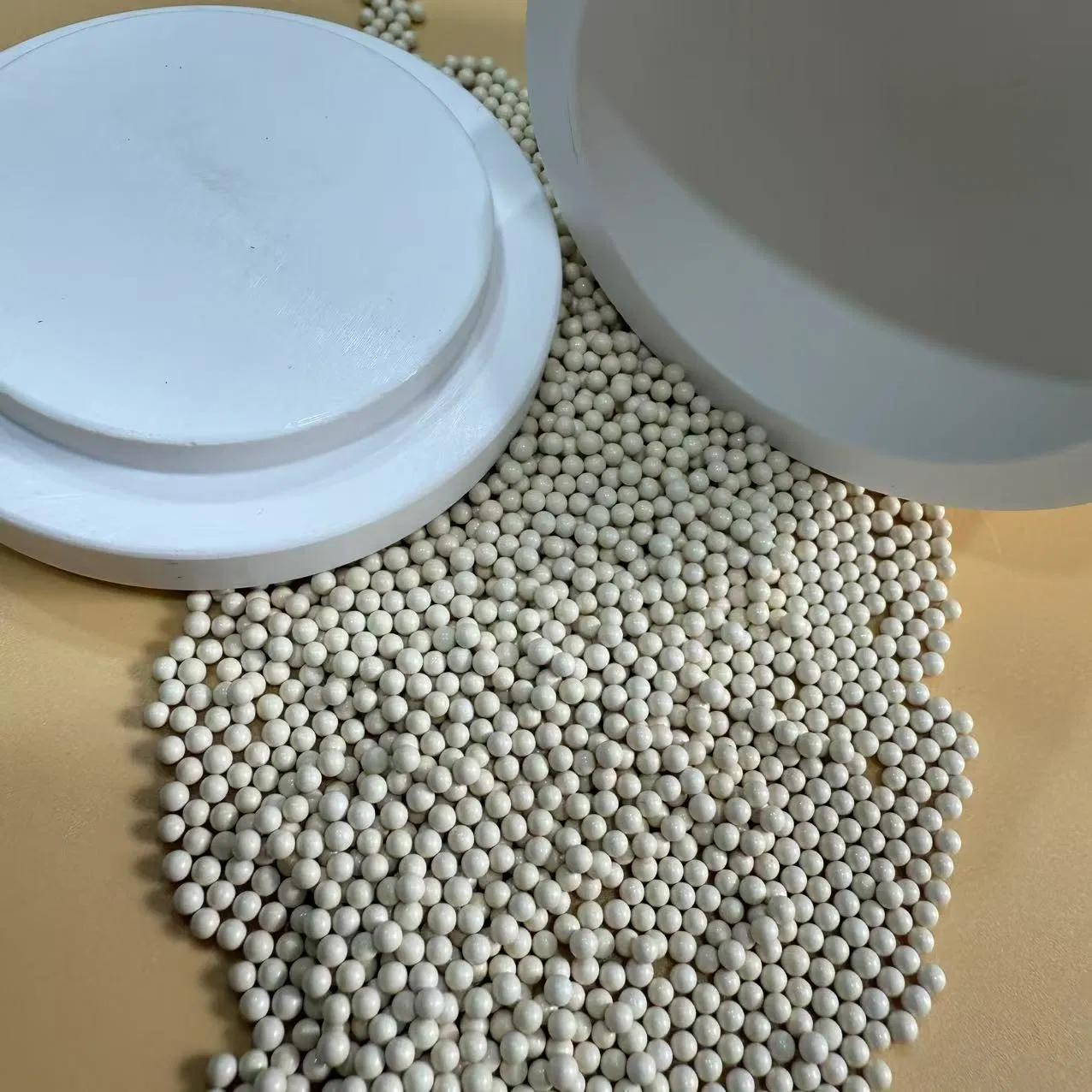 High Efficiency Zro2 Al2O3 Composite Ceramic Grinding Beads for Ultrafine Milling Solutions